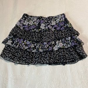 Maurices floral tiered mini skirt size Small